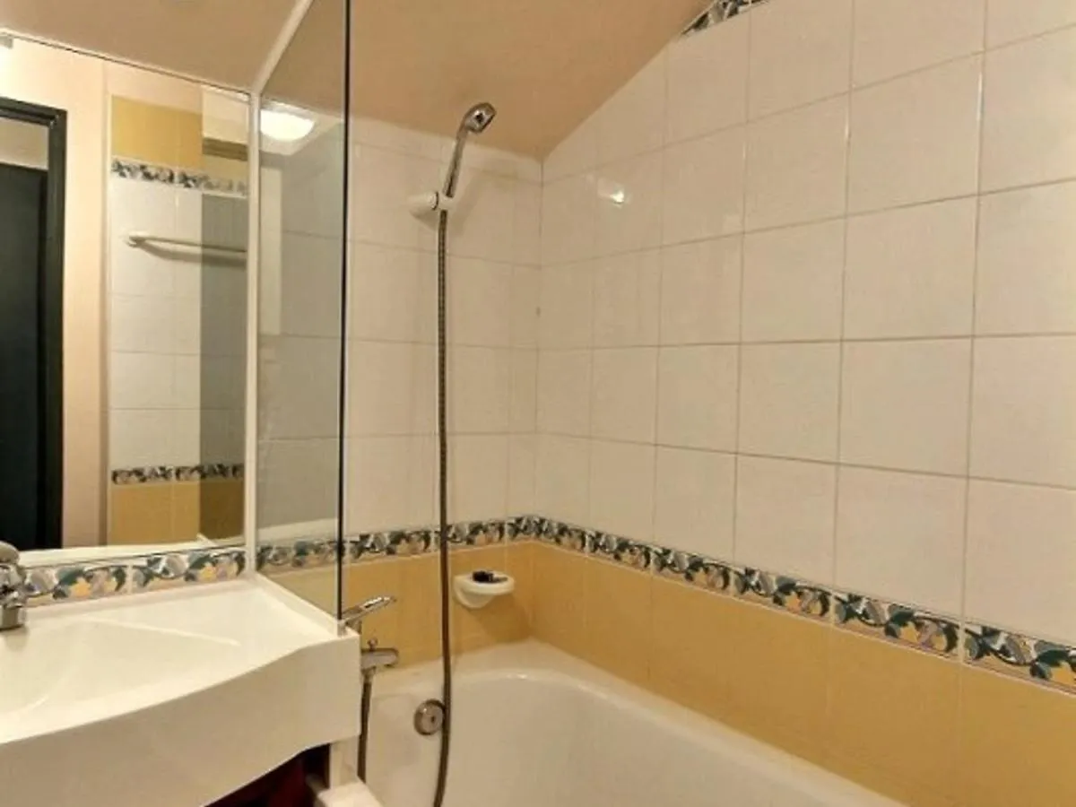 Appartement Au Pied Des Pistes Avec Balcon Et Cuisine Equipee - Fr-1-455-7 La Plagne